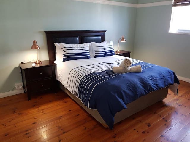 #5 Green Point 2 Bed/R Apartment near Waterfront