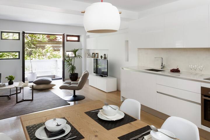 Family Maisonette by Urban Stripes Athens gallery image 4