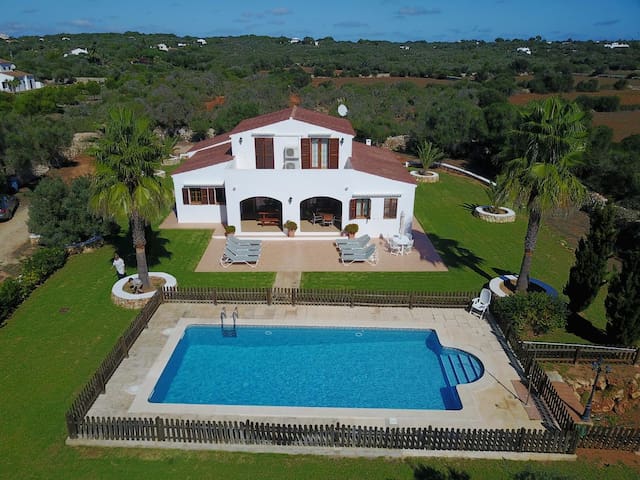 SON SET VILLA (Casa de campo cerca de la playa)