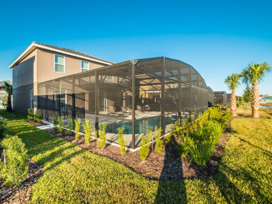 Parte Jardim e Piscina da Casa
