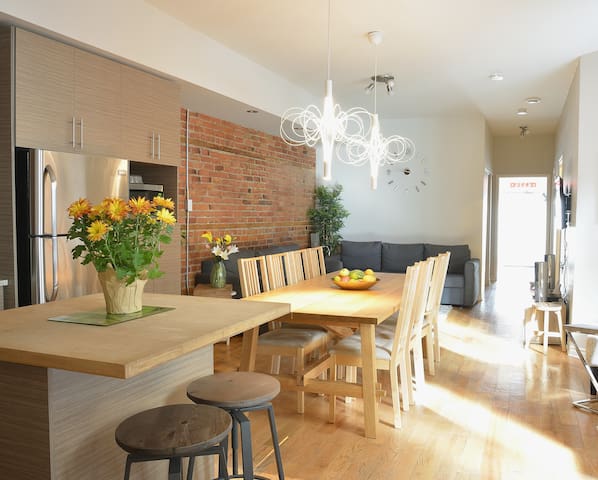 Ground Floor – 4 BR/4 BA – Deck – Possible Parking