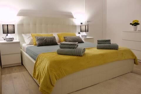 In the old town heart with comfort and style