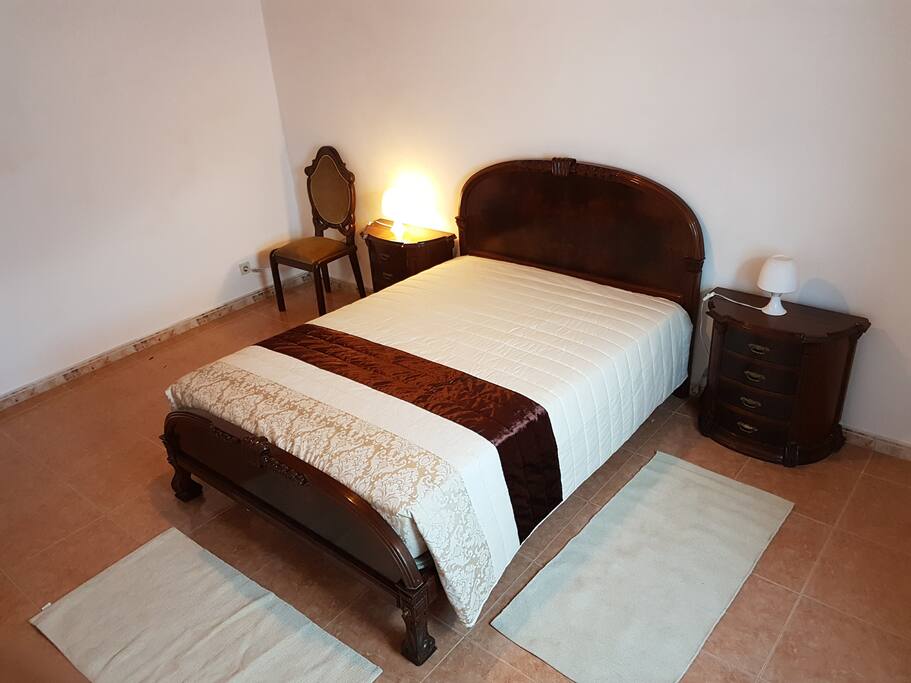 Quarto 1/4