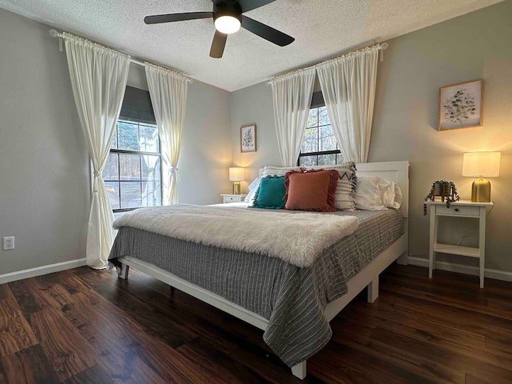 King Bedroom with Streaming TV!