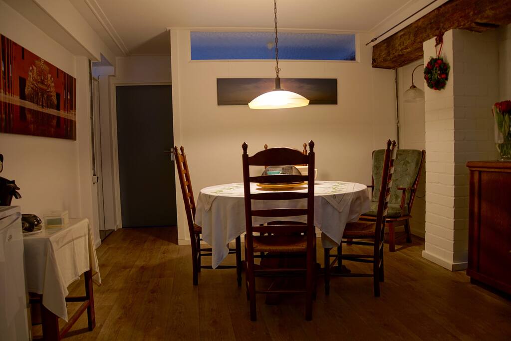 Ontbijtruimte in voorhuis