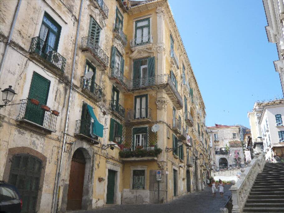 Centro storico di Salerno antistante il Duomo