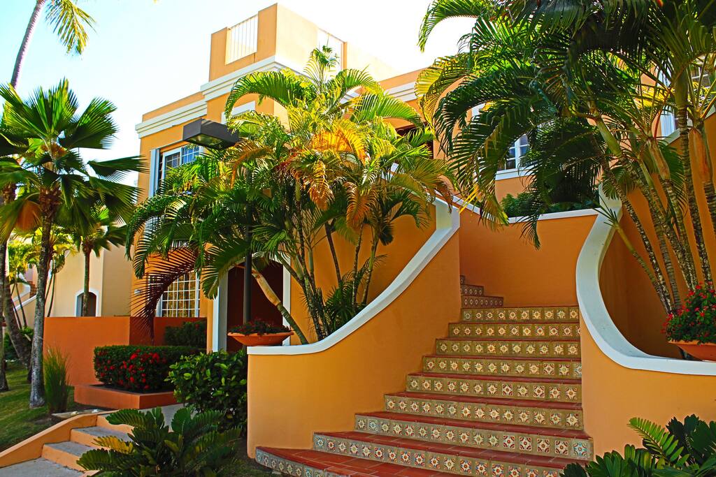 The villa is located on the second floor