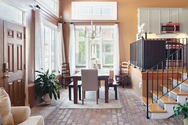 Get Cozy Cottage Vibes Just Steps from St. Charles Avenue