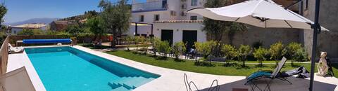 Casa los tejones - Andalusia