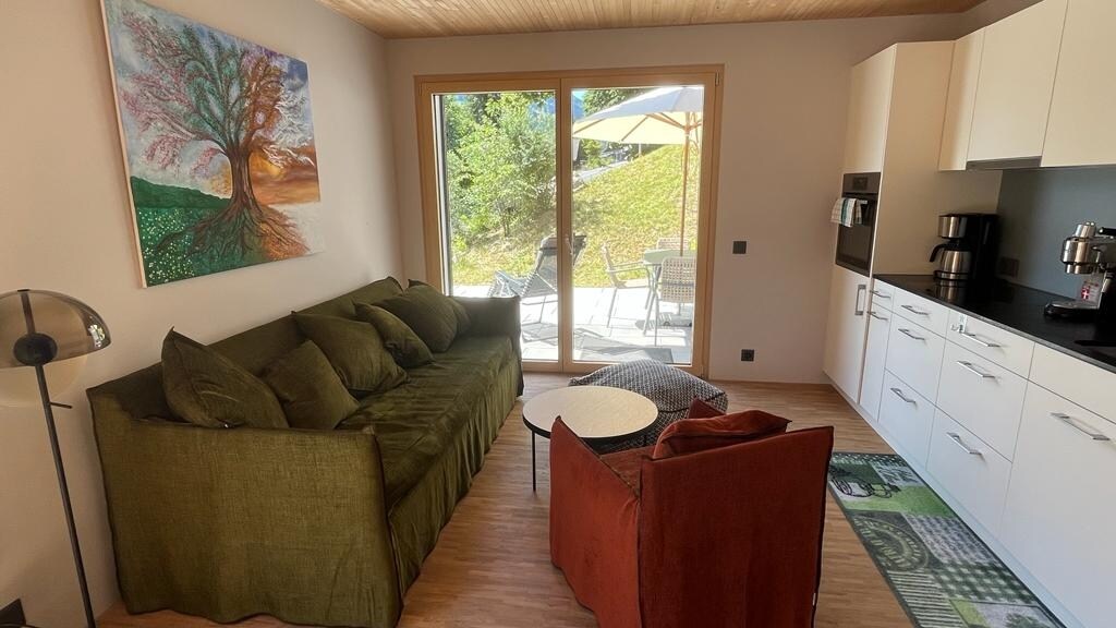 Popular Airbnb listing: Apartment Gletscherhorn with terrace and parking in Zweisimmen