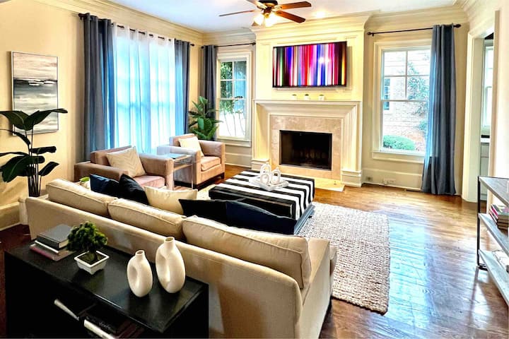 Luxury Buckhead Executive Oasis For Family Or Work - Sandy Springs, GA