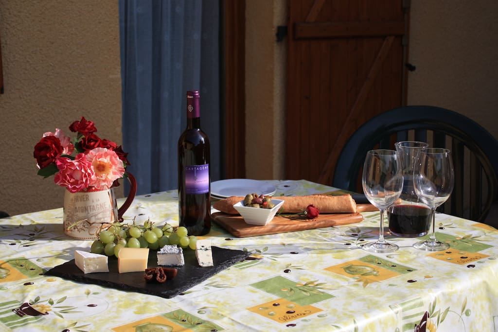 Enjoy a glass of local wine and cheese after a stroll in the picturesque countryside