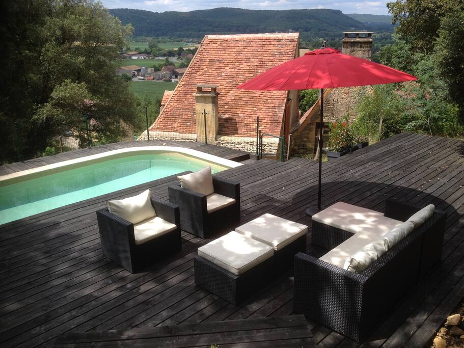 point de vue sur la superbe piscine