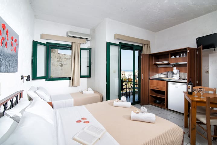 Charming Studio near the beach
