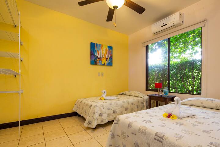 Dhomë miqsh me dy krevate dopio