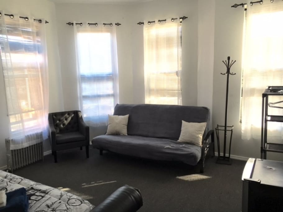 Master bedroom to Accommodate 4 Guest. Queen-size Pillow top bed. And a futon that opens to a full-size bed
32 inch flatscreen TV mini fridge
Room #1