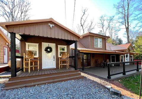 Hottub*Fireplace*Game Room*Sleeps 14