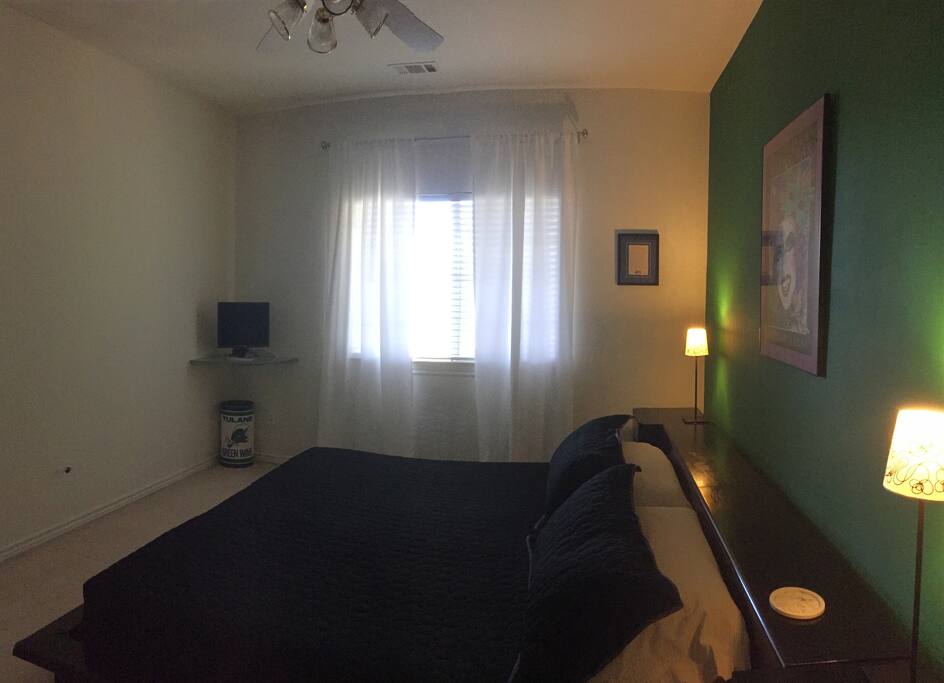 NOLA Room / King size