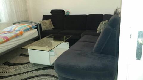 Leistungsstarkes Airbnb: Sweet Home EG Messe Near Hannover in Döhren