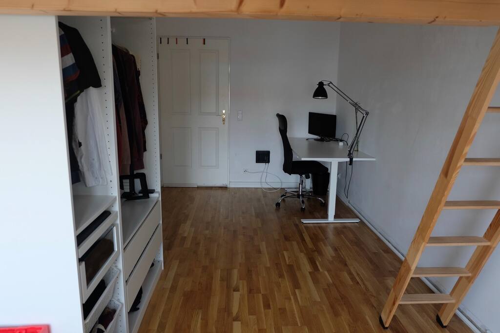 Zimmer hinten