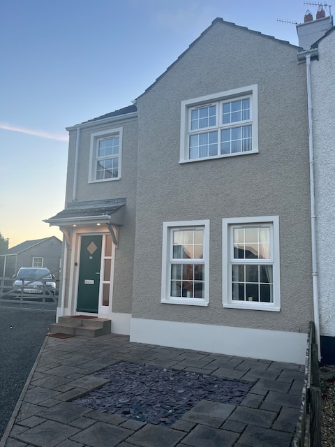 Popular Airbnb listing: Ballycastle Best Times in The Glens