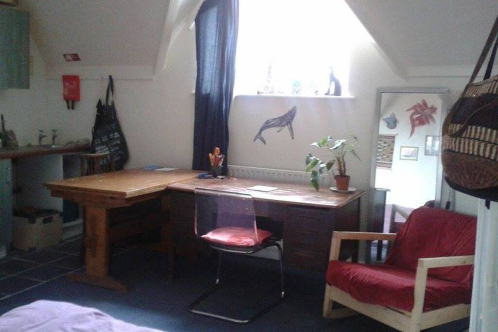 another view of my 4mt x 4mt studio/room