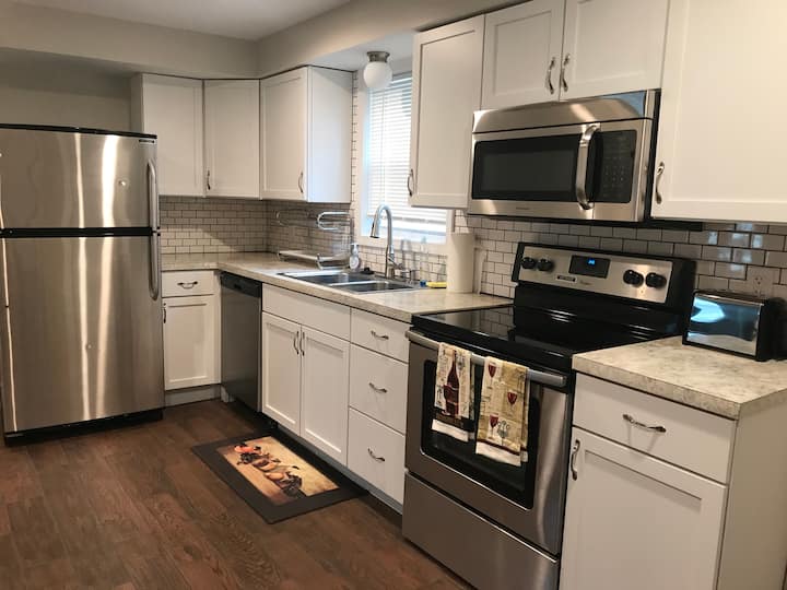 Cozy 5 Bed 2 Bath Omaha Home Houses for Rent in Omaha, Nebraska