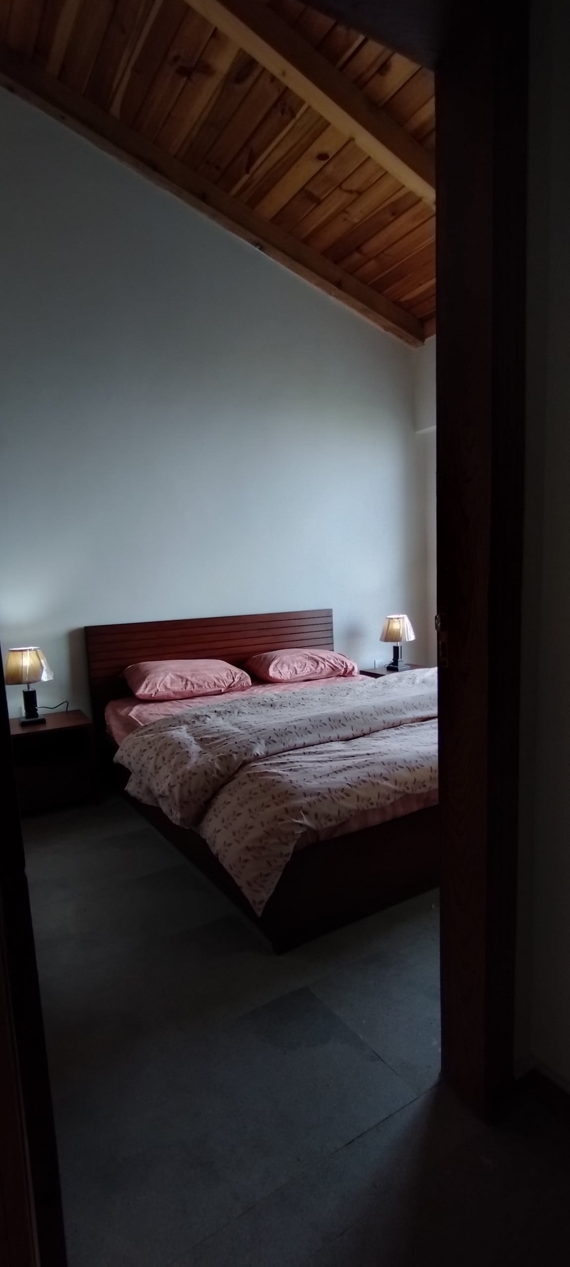 საძინებელი 4