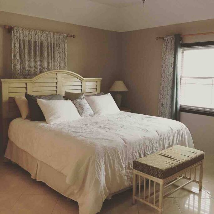 Different angle - large on bedroom