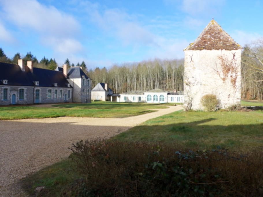 La Calvinière ; l'Orangerie au fond