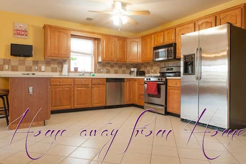 Home Away from Home - 3 Bedroom 2 Bath Apartment!