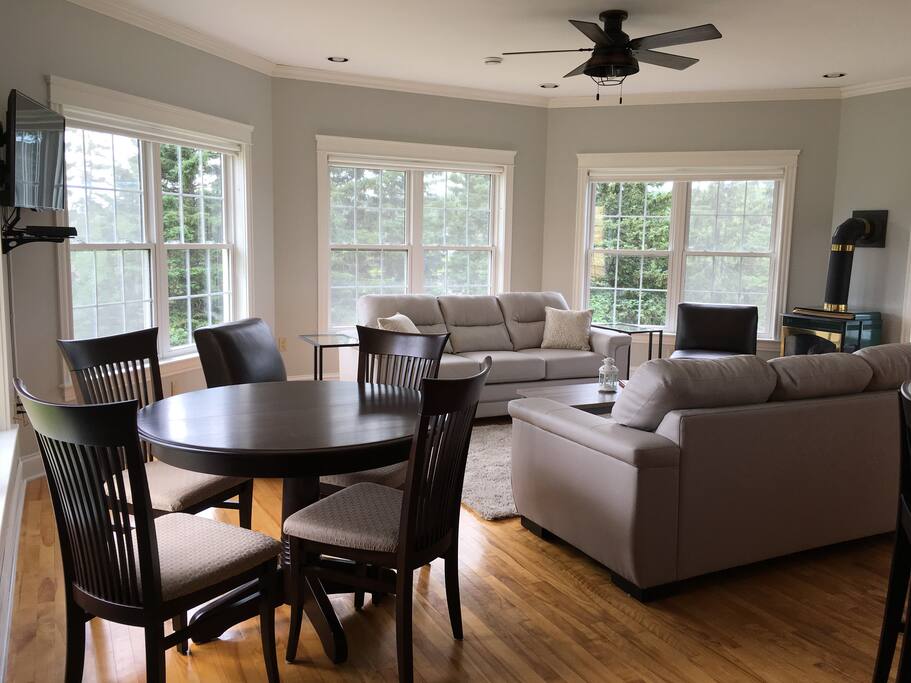 Family Room with Satellite TV