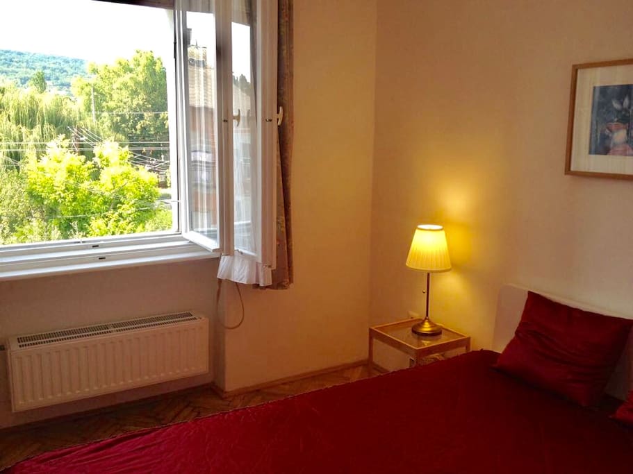 Studio Apt. - 2nd floor