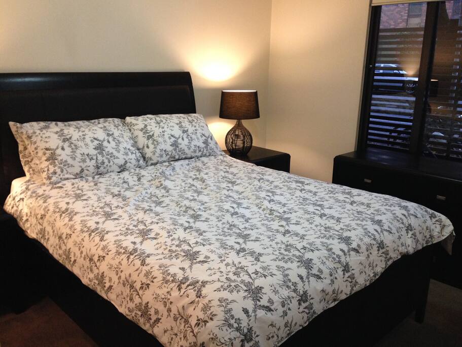 Queen bed