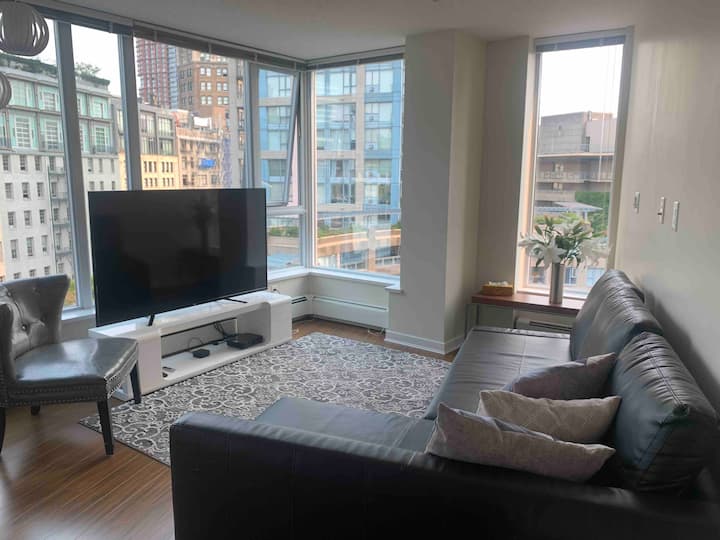 2 Bedroom, 2 Bath, Apartment Downtown Vancouver. - Vancouver