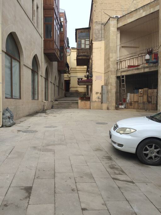 OUTSIDE-Street