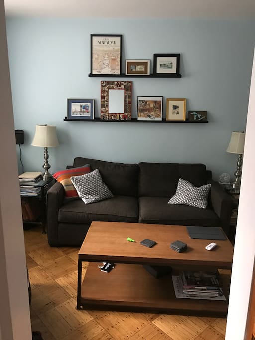 Comfortable seating for 5