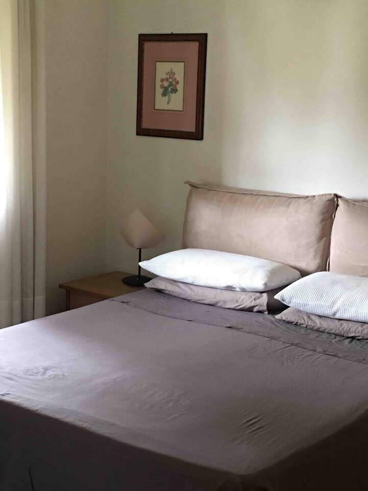 Dhomë gjumi 1