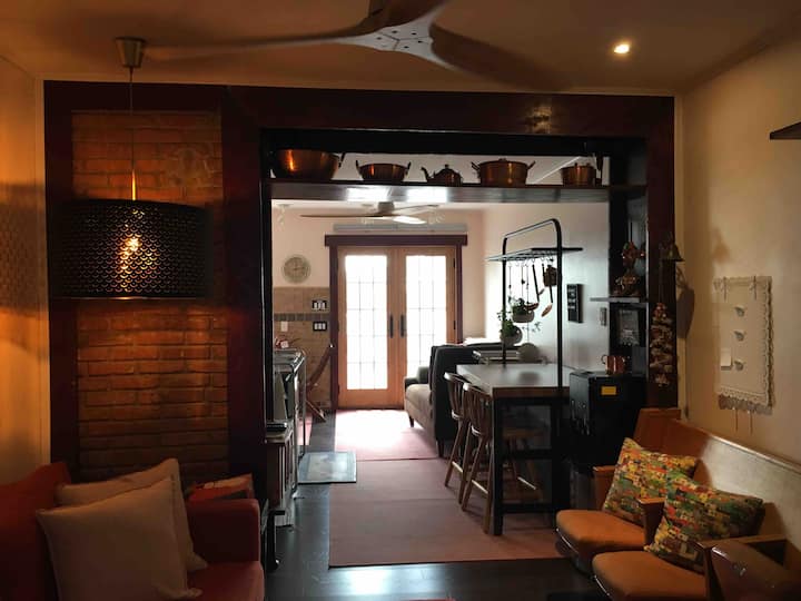 Kleiner Haus In Grosser Welt W Full Kitchen - Pittsburgh, PA