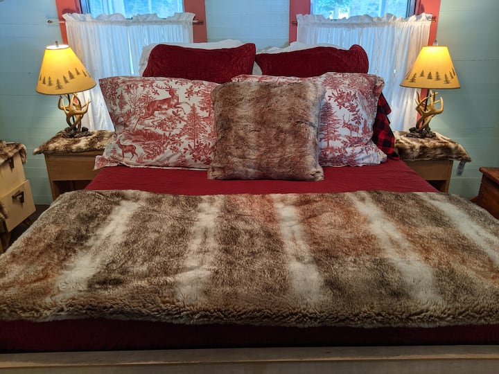 Спална соба за гости, цел кревет, ноември 2022 г.