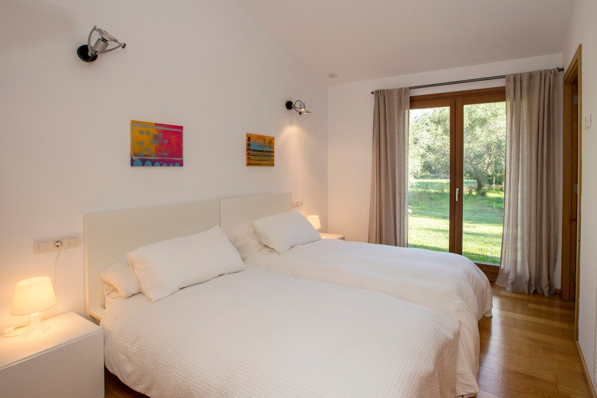 двойна спалня