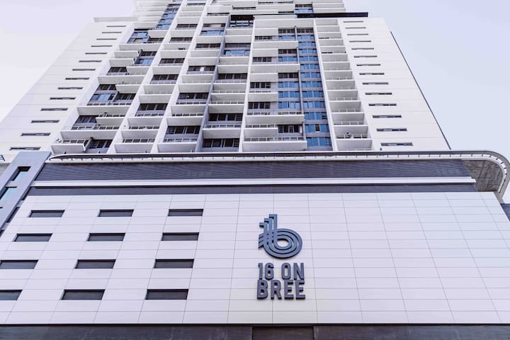 Experience the Cape Town CBD in style!