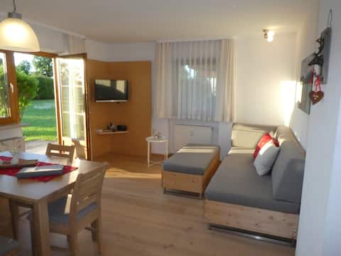 Top performing Airbnb: 3-room apartment "Alpenwiese" with mountain views in Schwangau