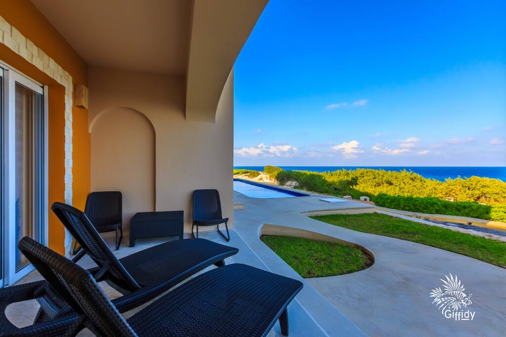 Morning Sunrise Views
2 bedroom
sleeps 6