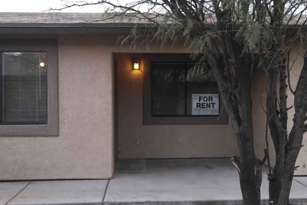 Front Entry way private entrance