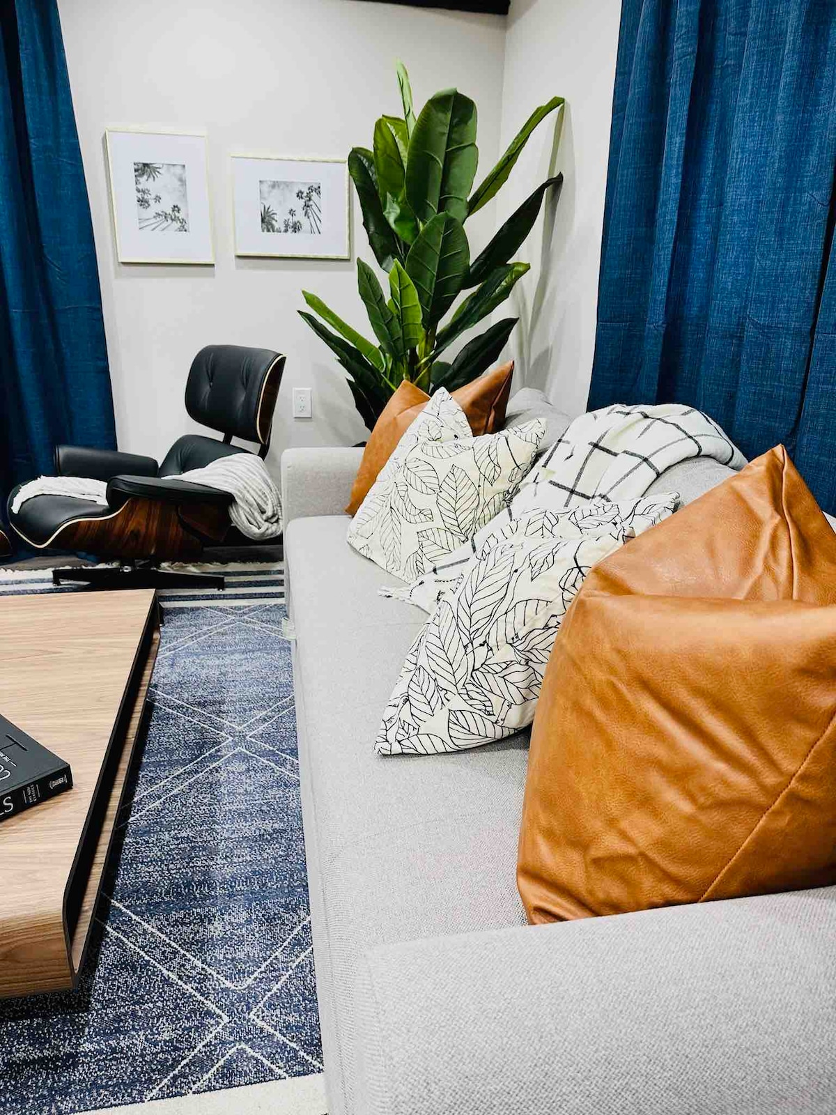 سرير أريكة في الطابق السفلي