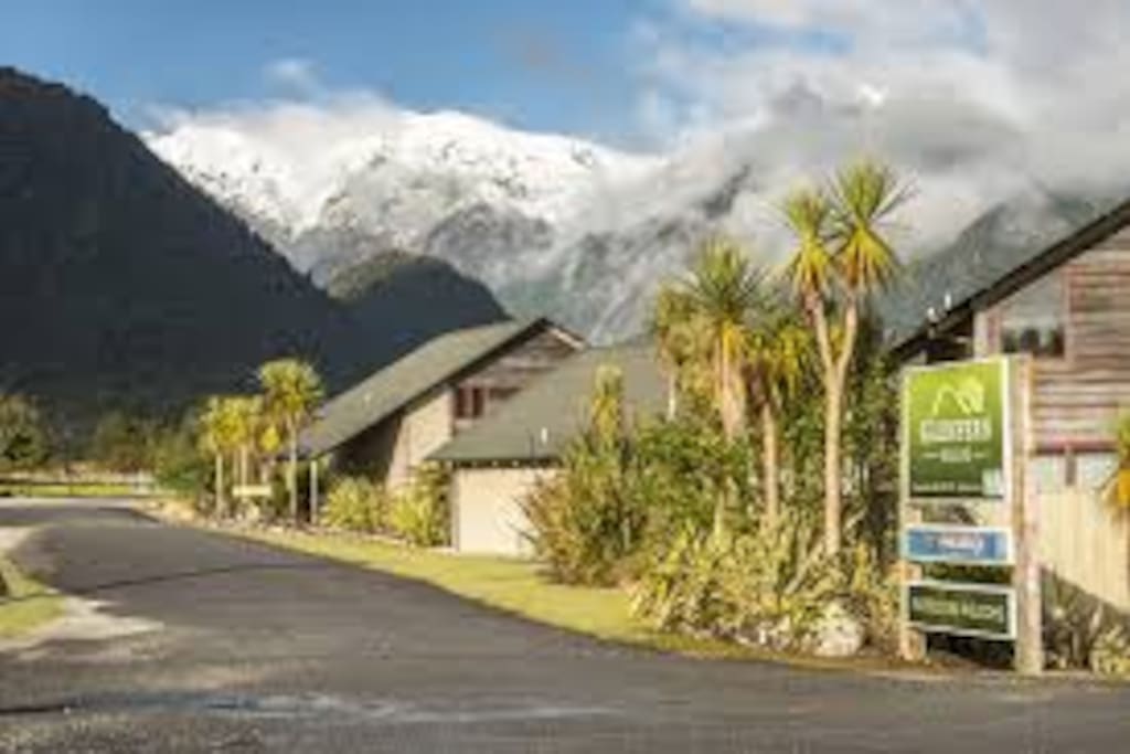 Glenfern Villas - Turn down next driveway over (Ferguson Place)