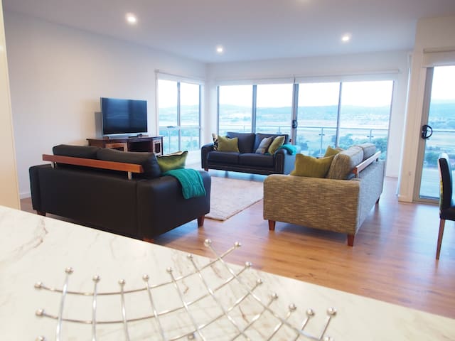 Island View House, perfect family home