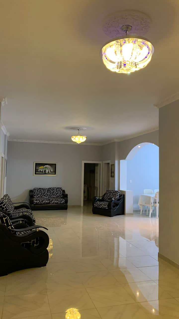 Private, Relaxing & Peaceful Luxury Mansion! - Tirana