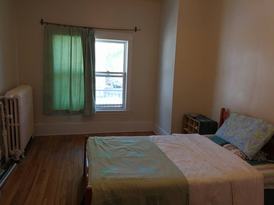 Bedroom 2 (Double bed)